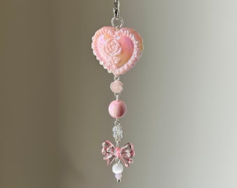 Rosa Coquette Telefon Charm Perlen Rose Blume Telefon Strap Herz Handmade Keychain Bow Bead Telefon Charm Geschenkidee Telefon Charm niedlichen rosa Herz