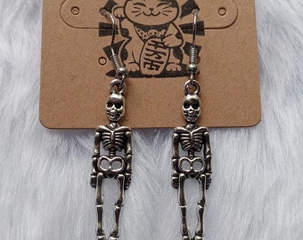 Orecchini pendenti scheletro