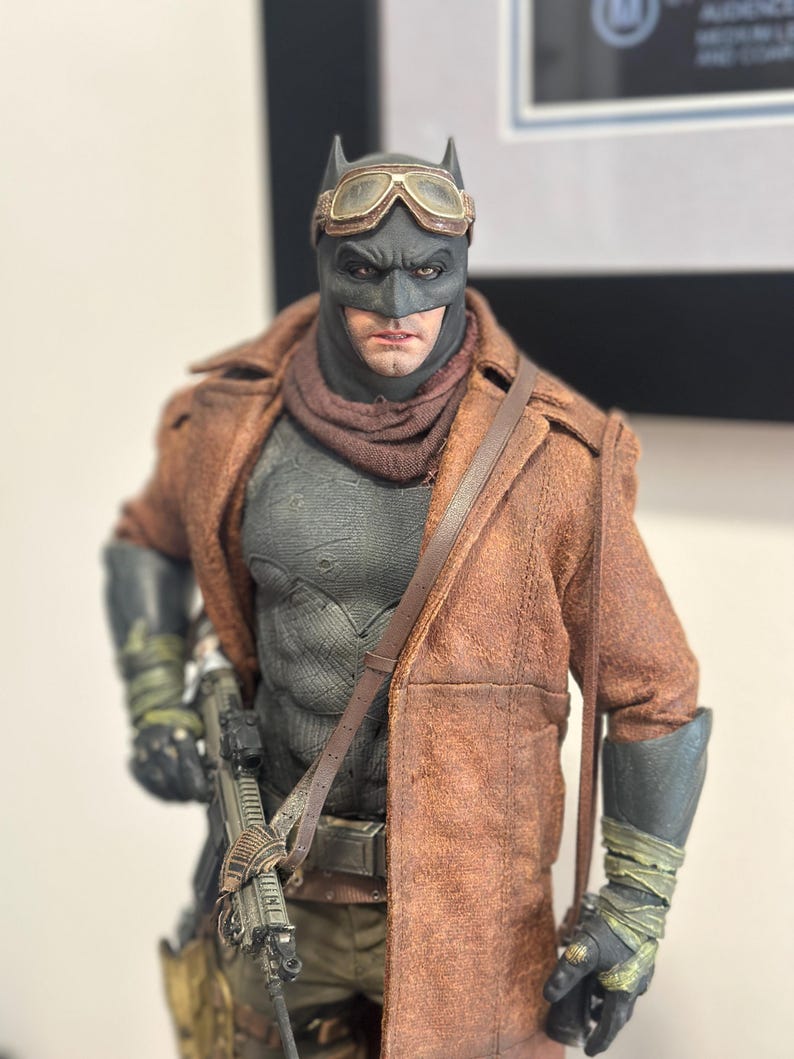 Hot Toys Custom Knightmare Batman Figure - Etsy Canada