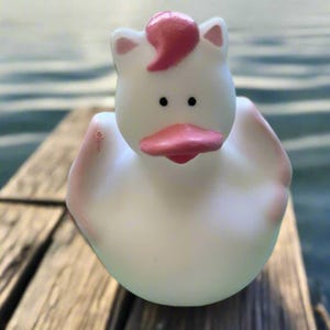 Pegasus Pony Pinky Rubber Duck Cruise Ducks Kids Bath Toy Stress Relief Debugging Rubber Ducky Ducking Birthday Gifts Duck of the Month