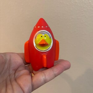 Rocket Rubber Duck Cruise Ducks Kids Bath Toy Stress Relief Debugging ...