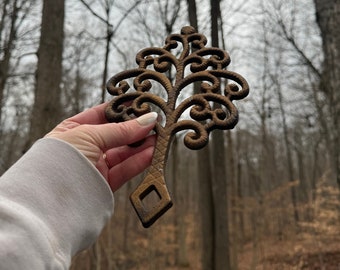 Vintage Cast Iron Kitchen Trivet Wilton Family Tree Trivet Stand Primitive Cabincore Pot Holder
