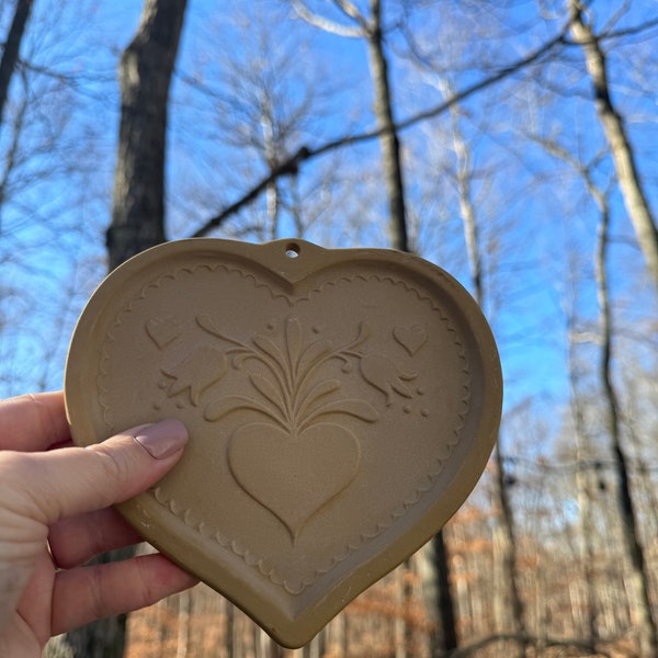 Vintage Brown Bag Cookie Art 1986 Molde de galleta en forma de corazón con jardín floral de corazón Pascua Cottagecore San Valentín