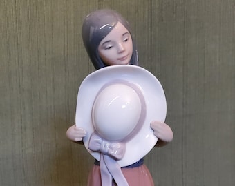 Signed by !juan Lladro! Vintage Lladro Bashful Girl With Straw Hat