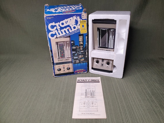 Vintage 1981 Bandai Electronics CRAZY CLIMBER Handheld Video Game