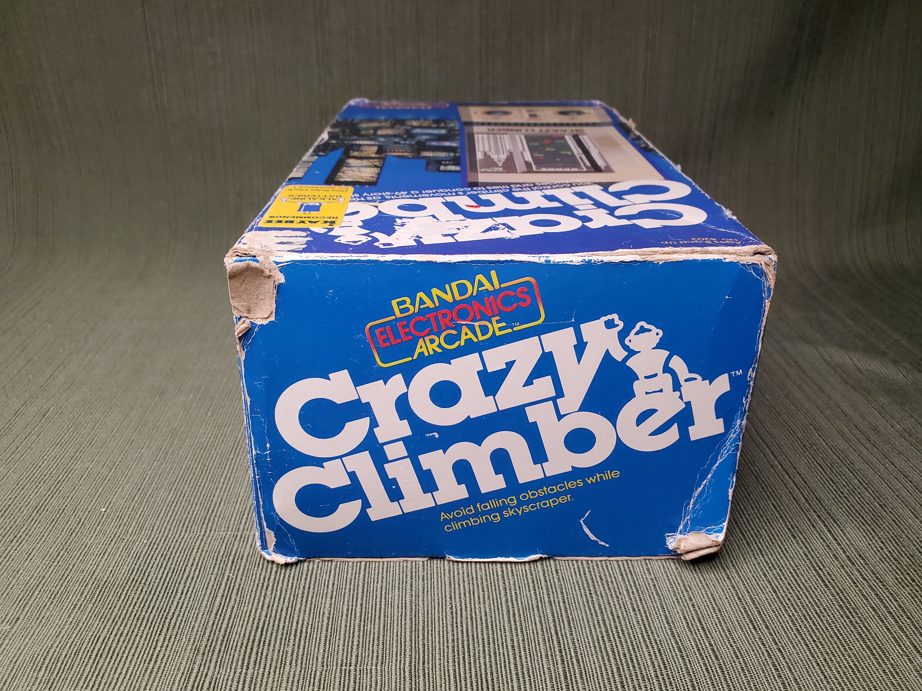 Vintage 1981 Bandai Electronics CRAZY CLIMBER Handheld Video Game