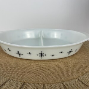 Vintage Pyrex 1959 Black Star Atomic Compass Divided Oval Casserole Dish 1.5 Quart Made in USA #30, FREE SHIPPING!