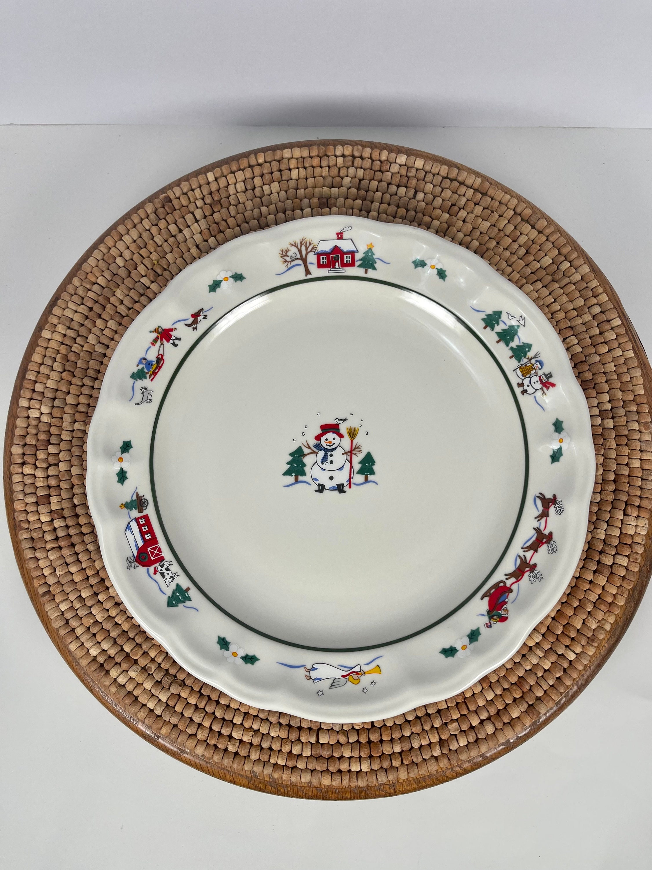 Pfaltzgraff Snow Village Plate, FREE SHIPPING, Dinner Plate