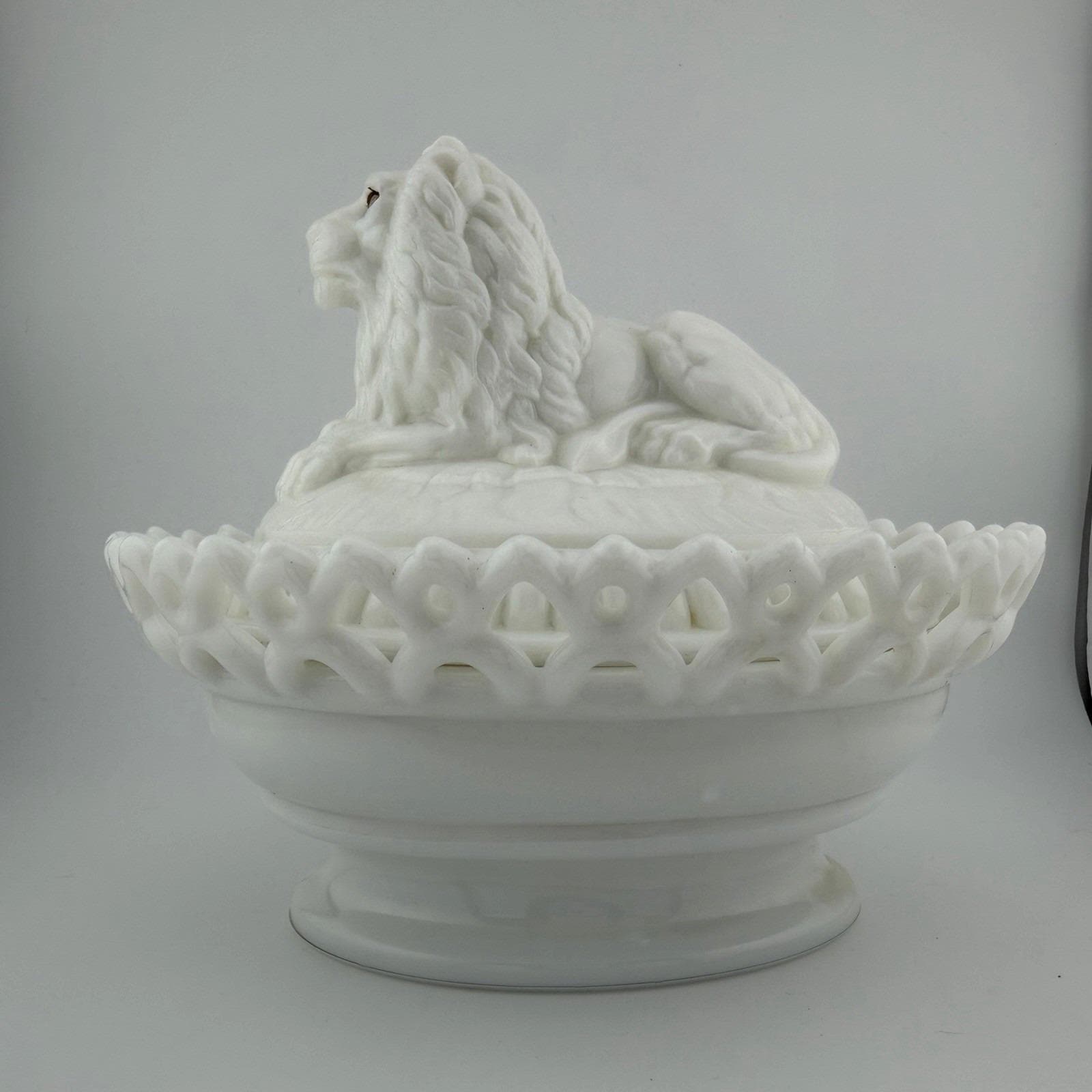 ライオンのディッシュ Atterbury Lion Dish - Etsy