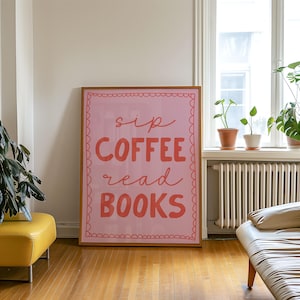 Lámina decorativa "Toma café, lee libros" / Arte mural retro en rosa y naranja para sala de estar (descarga digital)