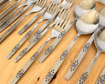Vintage Oneida Community Profile Lot of 24  Stainless Flatware
