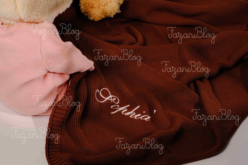 Personalized Baby Blanket Custom Name Embroidery Soft Cotton Knit Stroller and Nursery Blanket Perfect Newborn Gift zdjęcie 1