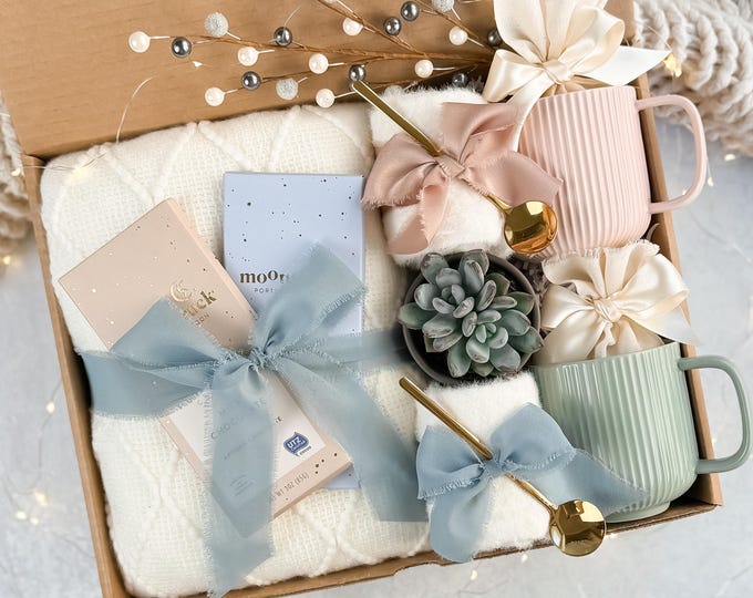 Cozy Gift Box for Women: Blanket, Socks & Treats - Self Care Package