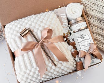 Cozy Gift Box with Blanket, Mother's Day gift, Gift for Mom, Gift for her, Gift for women, Happy Mothers Day, Mom Comfort Box, Best mom gift