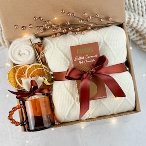 Cozy Winter Gift Box: Blanket, Socks, Hot Chocolate & Holiday Decor