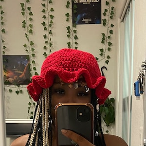 Crochet Wavy Brim Beanie Hat