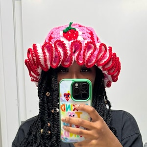 Gehäkelte Erdbeer Kuchen inspiriert gewellte Krempe Beanie Hut