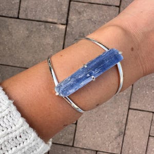 Natural Raw Blue Kyanite Adjustable Cuff Bracelet, Rough Blue Kyanite Slice Cuff Statement Gemstone Bracelet, Genuine Kyanite Cuff Bracelet
