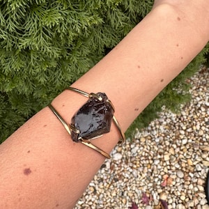 Smokey Quartz Rough Slice Adjustable Cuff Bracelet, Natural Smokey Quartz Gemstone Slice Statement Bracelet, Raw Smokey Quartz Cuff Bracelet