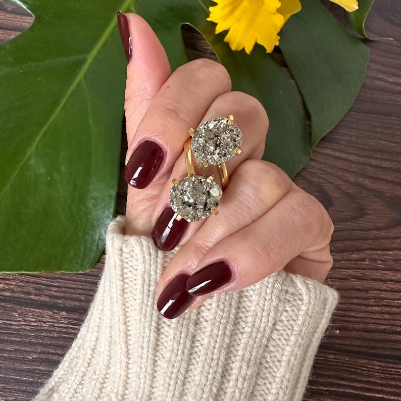 Duo Oval-Shaped Pyrite Cluster Adjustable Statement Ring, Natural Pyrite Cluster Dual Ring, Pyrite Oval-Shaped Cluster Cocktail Fashion Ring bild 6