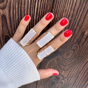 Selenite Ring, Rough Selenite Slice Ring, Matural Selenite Cluster Slice Statement Ring, Selenite Gold Adjustable Ring, Selenite Stone Ring