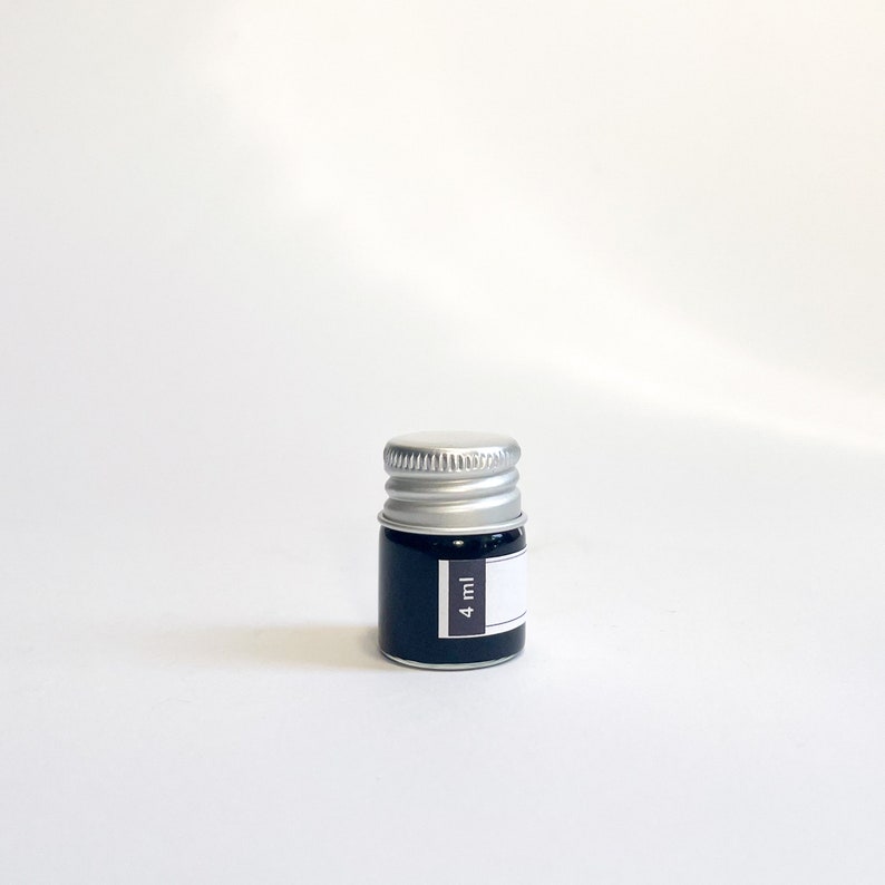 Arctic Blue Shimmering Ink by Diamine as 4ml Ink Sample and 50ml Ink ...