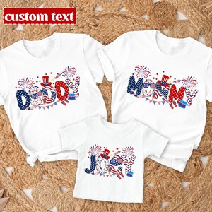 Maglietta personalizzata con nome e scarabocchio per il 4 luglio, maglietta per la celebrazione della famiglia negli Stati Uniti, magliette patriottiche per la famiglia, maglietta per la famiglia americana, regalo per il 4 luglio