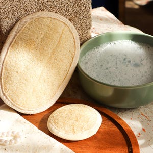 Eco-Friendly Loofah Pad | Natural Exfoliator for Deep Pore Cleansing ,Sustainable Skincare, Face and Body Luffa Sponge, Cleansing- Scrubbing