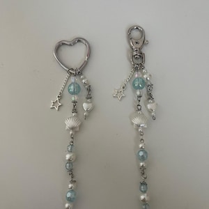Wave To Earth Inspired Keychain