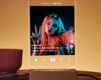 Personalisiertes Nachtlicht für TikTok Anhänger, Nachttischlampe für Social Media Planner, Custom Light als BFF Geschenk, Tiktok Anhänger Instant 1000