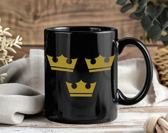 スウェーデン Sverige Three Crowns マグカップ Tre Kronor 北欧のシンボル スカンジナビアの伝統への誇り コーヒーカップ 陶器 お土産 ギフト ドリンクウェア