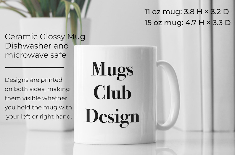 Puede incluir: Una taza de cer&aacute;mica blanca con un asa negra y el texto "But First, Coffee" en negro, con una fuente de estilo manuscrito. La taza est&aacute; sobre una superficie blanca.