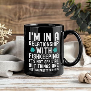 Fishkeeper Mug – Funny Coffee Cup Tea Mugs for Aquarium Lovers Aquarists Gift Fish Tank Hobby Present for Fish Keeper and Marine Enthusiasts