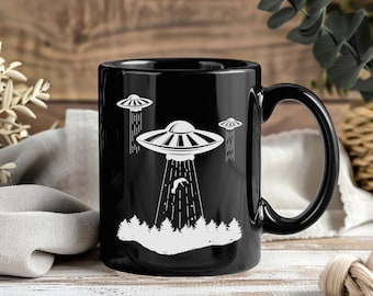 Alien UFO Gift Mug – Coffee Cup Tea Mugs Funny Alien Head Extraterrestrial Intelligence Flying Saucer Space Outfit Aliens Enthusiast Gift