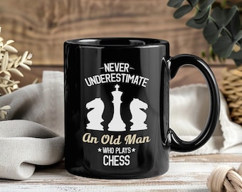 Never Underestimate Chess Player Lover Mug – Coffee Cup Tea Mugs for Chess Players Chess Pieces Game Gift Chess Club Member Match Present
