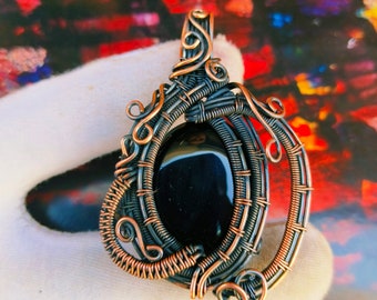 Pendentif en onyx noir, fil de cuivre enveloppé, bijoux en pierres précieuses véritables, fait main, pendentif enveloppé en cuivre, bijoux en fil de cuivre, cadeau pour mère