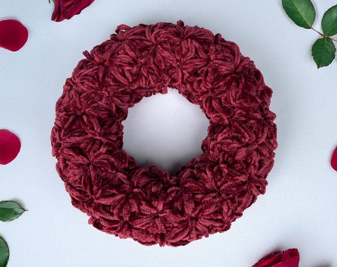 Featured listing image: Burgundy dream wreath in red velvet! Crocheted with love in a floral pattern. A unique piece with a satin look.