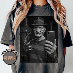 Freddy Krueger Halloween Comfort  Shirt, Vintage Horror Movie Shirt, Scary Halloween Shirt, Horror Movie Character Shirt, Halloween Party