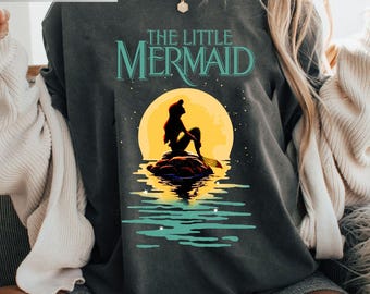 Maglietta della principessa Disney Ariel de La Sirenetta, maglietta della sirena sottomarina, maglietta del viaggio per ragazze a Disneyland, regalo estetico per i fan della sirena Disney