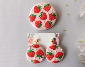 Embroidered Strawberry Brooch, Strawberry Earrings, Embroidered Fruits, Gifts for Mom, Woman Aceessory, Summer Brooch, Personalized Brooch