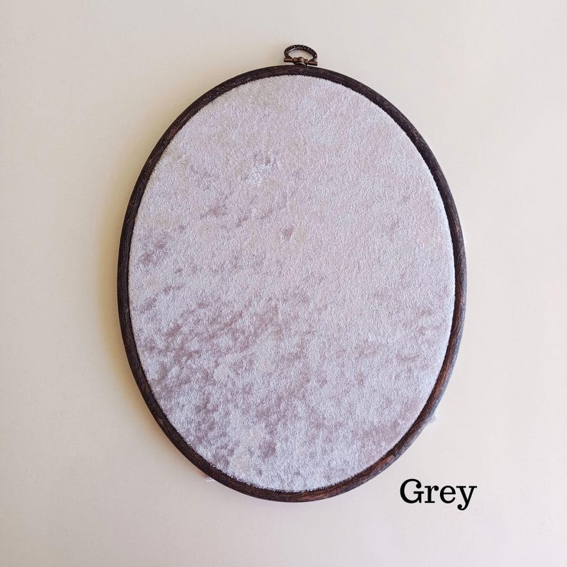 Bacheca ovale in velluto, espositore per spille smaltato, bacheca per collezione di spille, bacheca espositiva per spille, bacheca da parete, regalo per collezionisti di spille Grey