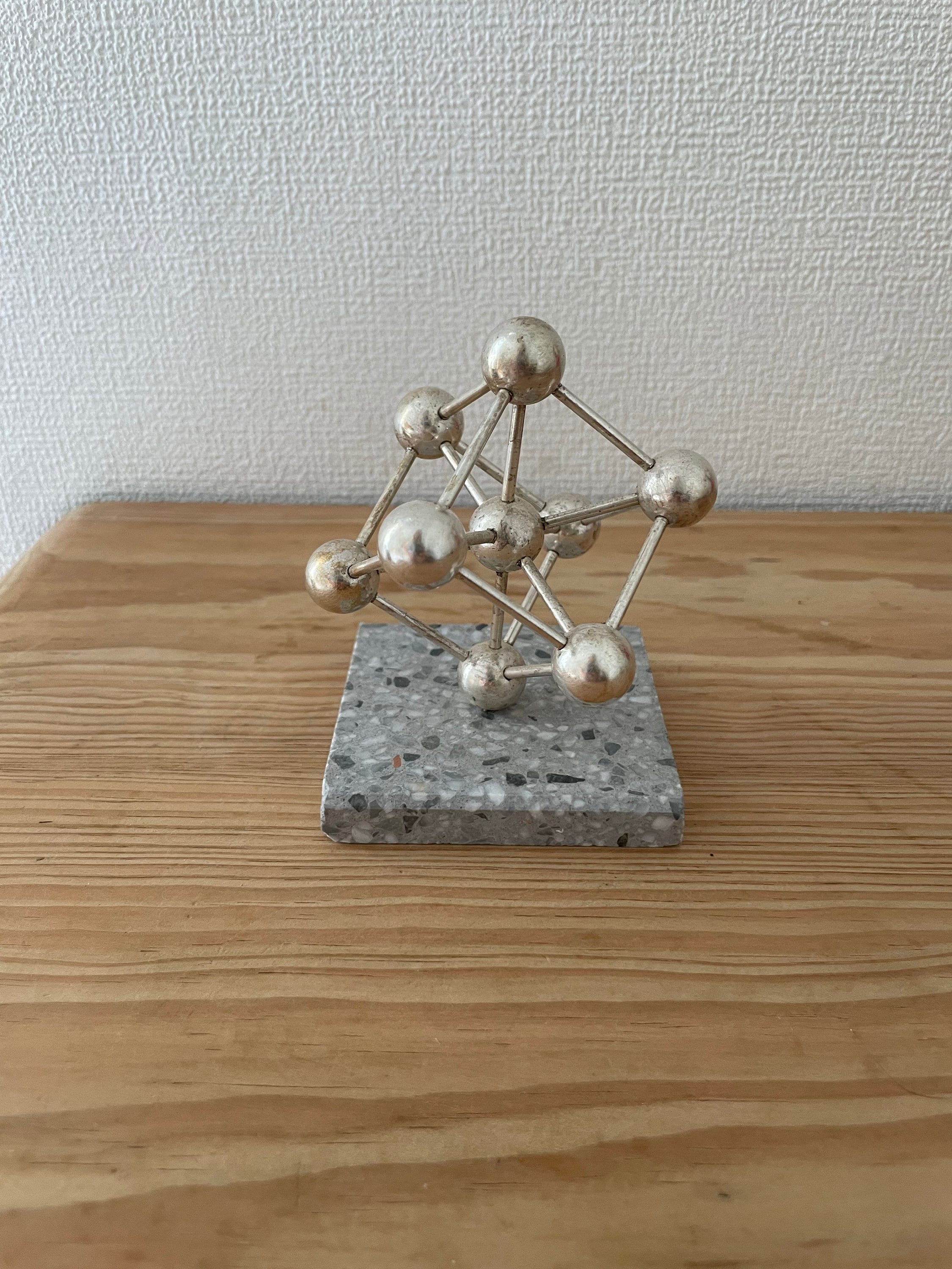 Atomium sculpture - Etsy 日本