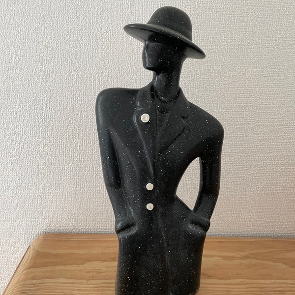 Statue femme L'Aquilone Italy vintage 80  Memphis Milano porcelaine coloris noir moucheté