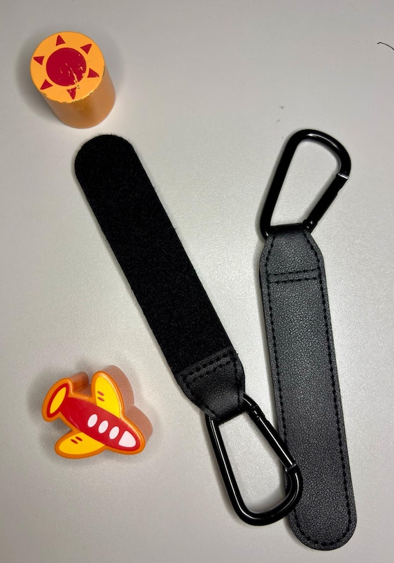 Leather Baby Stroller Hook Pack – 2 Hooks – Supports up to 20kg of weight each – Baby Stroller Carabiner