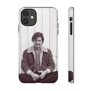Pedro Pascal Tough Phone Case: Slitstarkt, stöttåligt fodral