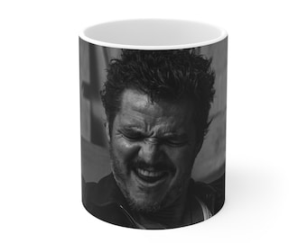 Taza de cerámica Pedro Pascal 11oz