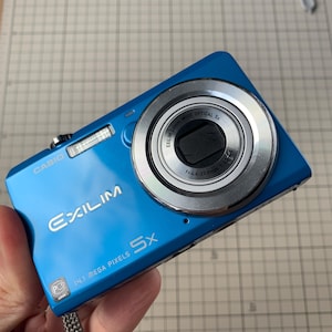 Casio Exilim EX-ZS30 Blue (2013) y2k digicam