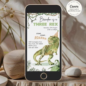 Op de afbeelding: Een digitale uitnodiging voor een verjaardagsfeest met een dinosaurus thema. De uitnodiging toont een groene dinosaurus met een feestmuts en de tekst "Brandon is a THREE REX" en "Saturday, 27th August 2:00 to 3:00pm".