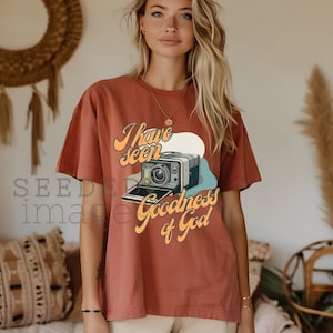 Retro Trendy Christian Women&#39;s SVG, I Have Seen The Goodness of God - Vintage Camera faith Sublimation design, dtf transfer art - PNG file