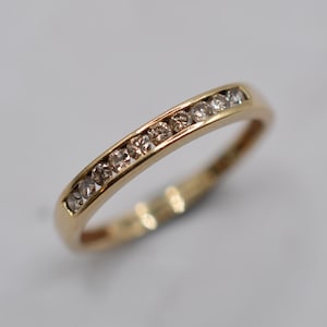 9 Karat Gold Diamant Halbeternity Ring, UK Größe N (US Größe 6 3/4)